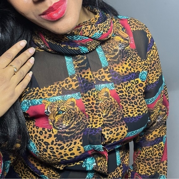 Vintage maximalist leopard top animal patchwork AOP blouse mobwife eccentric art - Picture 4 of 9